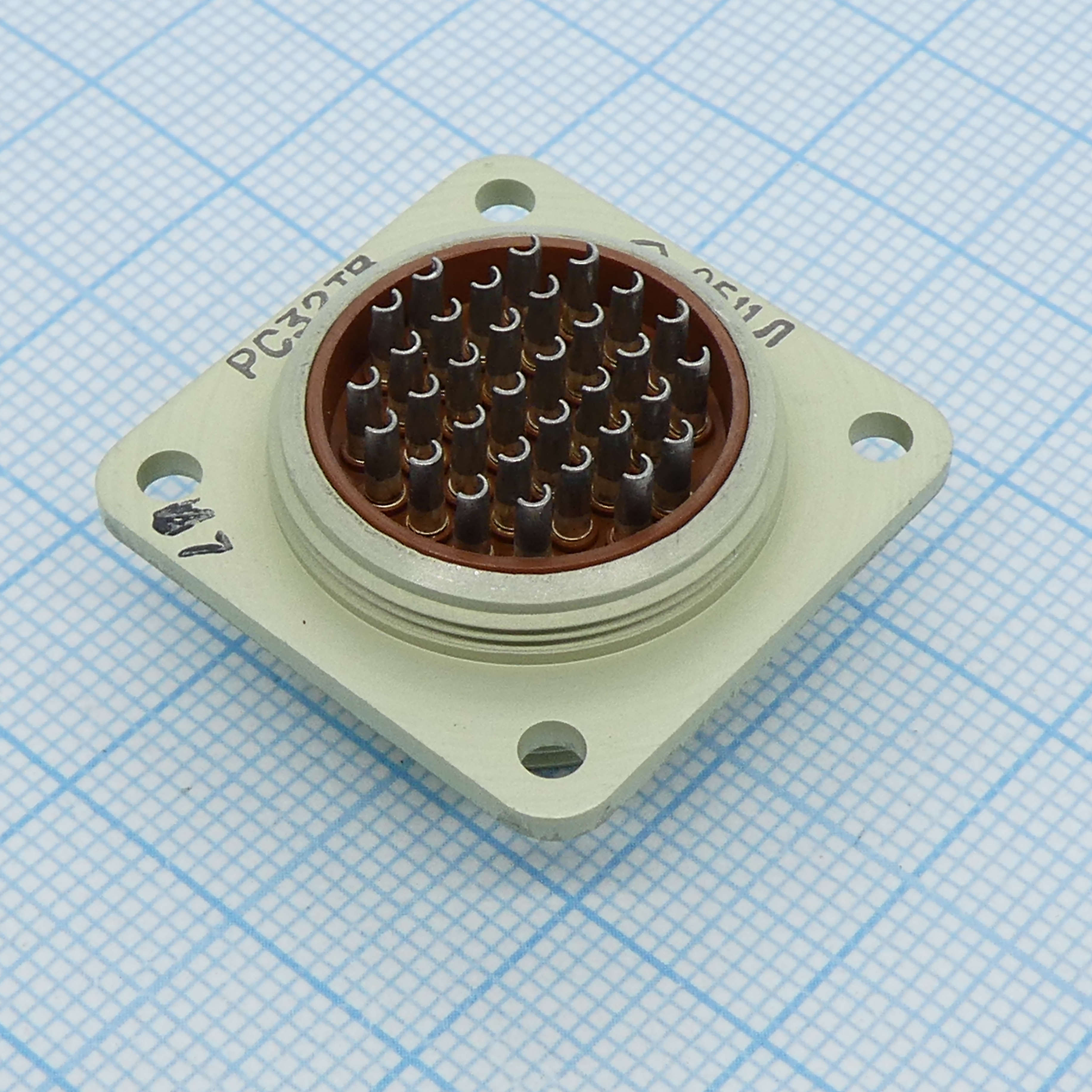 ��32�� �����