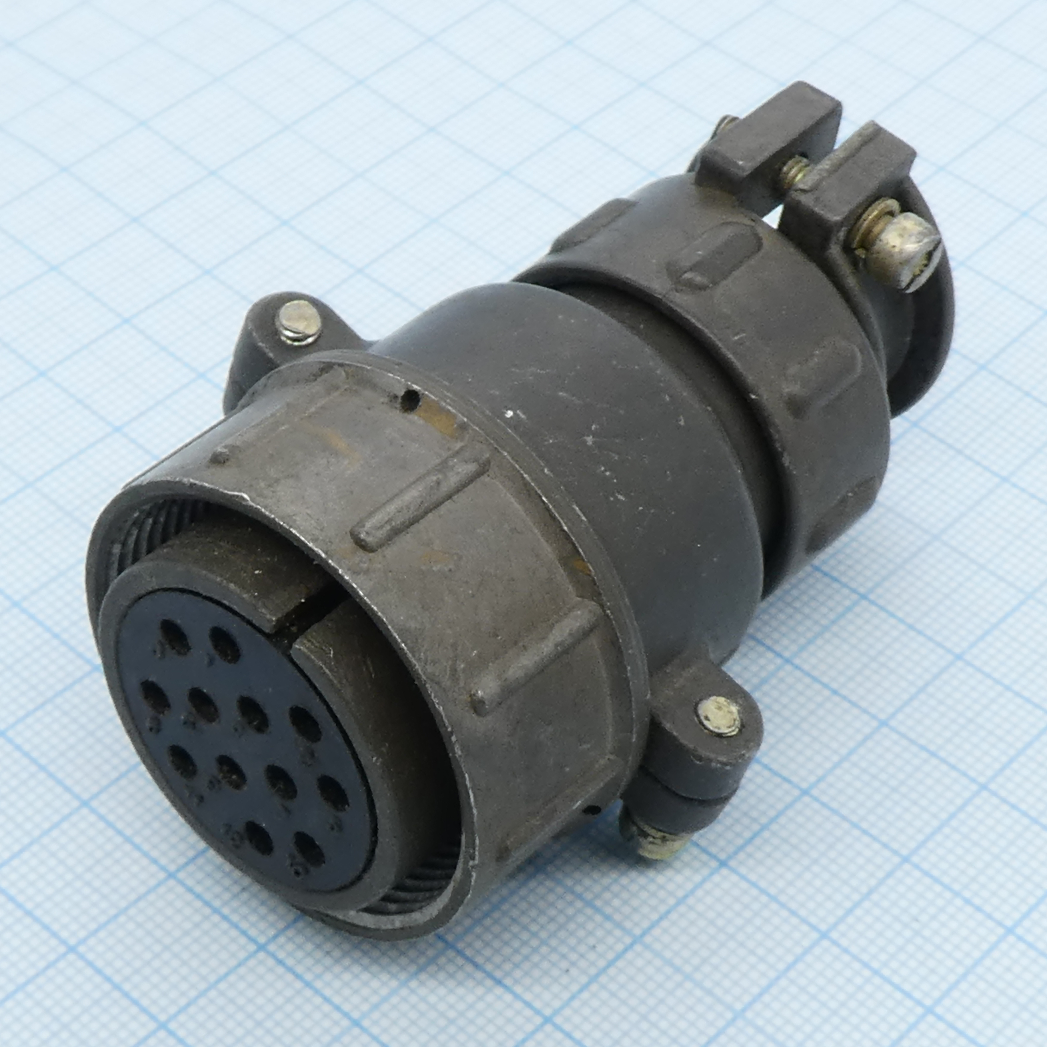 ��32�12��1 �������